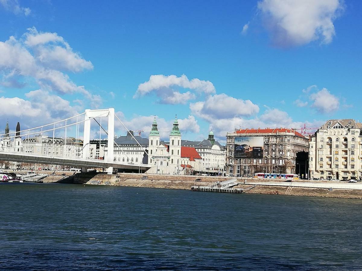 Vip Residence Riverside 26 Budapeste Exterior foto